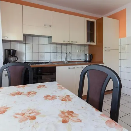 Holiday home Spacious Malina With Pool - By Ta Leut Agency *