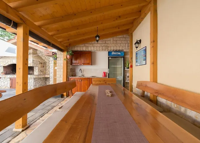 Spacious Malina With Pool - By Ta Leut Agency Tatil Evi Privlaka (Zadar)