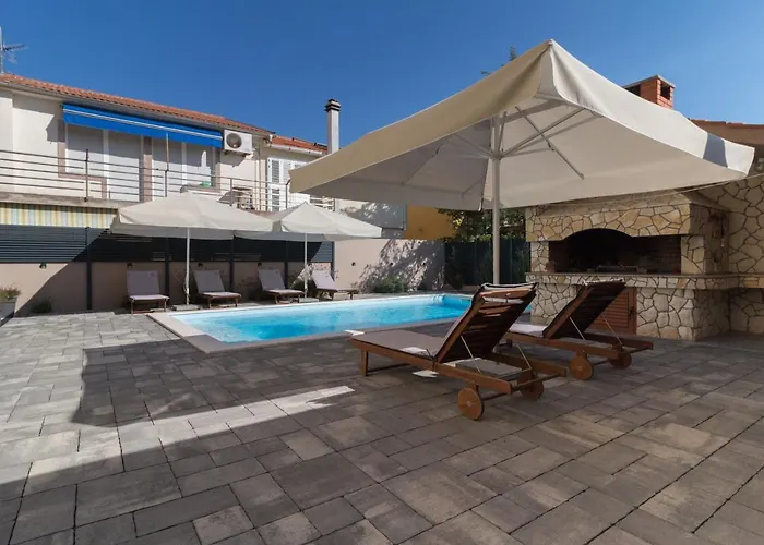 Spacious Malina With Pool - By Ta Leut Agency * Privlaka (Zadar)