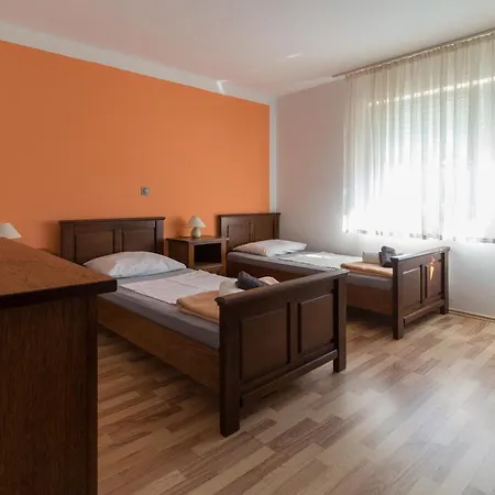 Nyaraló Spacious Malina With Pool - By Ta Leut Agency Privlaka