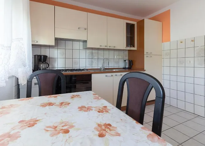 Vakantiehuis Spacious Malina With Pool - By Ta Leut Agency *