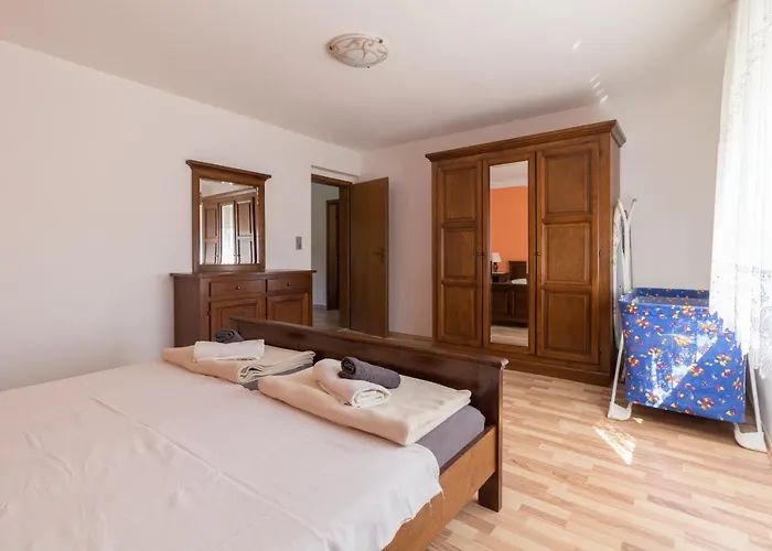 Vakantiehuis Spacious Malina With Pool - By Ta Leut Agency *