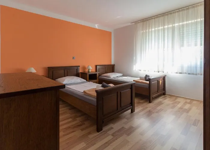 Vakantiehuis Spacious Malina With Pool - By Ta Leut Agency Privlaka (Zadar)