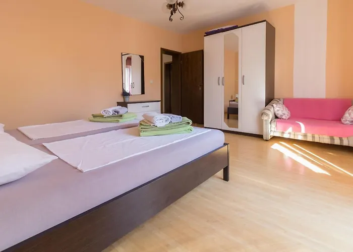 Vakantiehuis Spacious Malina With Pool - By Ta Leut Agency